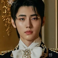 Sunghoon 