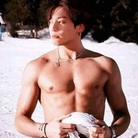 Jeon jungkook( suami alexsa)