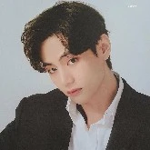 Taehyung (V)