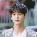 EUNWOO(DADY HYUNJIN)