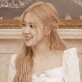 ดีน(นางเอก)