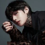 ซีน่อน/พระเอก