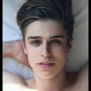 Franco(hijo de Bel y Erick gemelo fracis