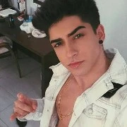 Álvaro herrera (21) her de Piero y leo