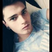 Lucas Vasquez (21) amigo de los chicos