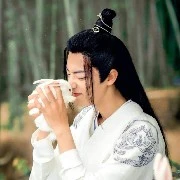 เว่ยอิง/รัชทายาท
