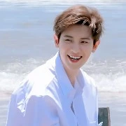 นิโคลัส ฟาเรโก้(พระเอก)