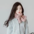 Eunha smith(kakak tiri lisa)