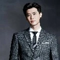 lee jong suk(papa Seokjin)