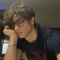 Leo Jones (Mejor amigo de Elisa)