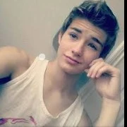 ethan torres (mejor amigo)