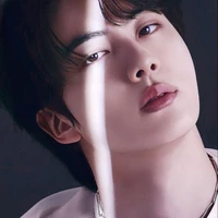 Kevin Mohan Alveric [ Kakak Pertama]