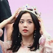 queen jisoo Tiara