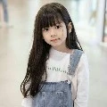 Kia Aniston (zea kecil)