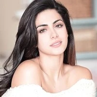 Julia Hathaway(mãe da Sophia