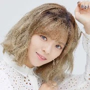 YOO JEONGYEON