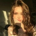 Ayla(novia de Charlie)