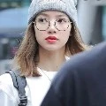 lisa{lily}
