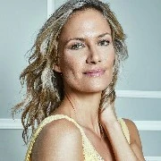 Lucinda(mãe de Luciana)
