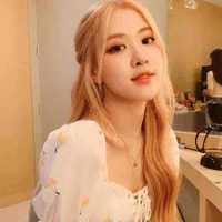 โรซี่ (นางเอก)