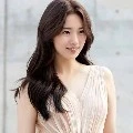 Suzy (momy jisoo&jennie)