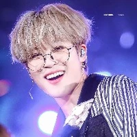 จีมิน(พี่ของวี)
