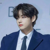 KIM TAEHYUNG