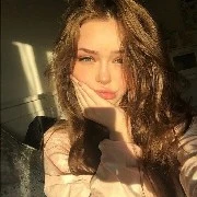 Camila Elizabeth Smit León(20)