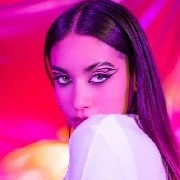 Antonella Hernández lupú (20)