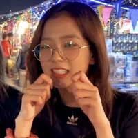 Jisoo/ irmã do yoongi