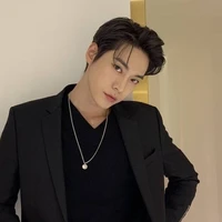 อีธาน(พระเอก)