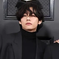 Kim Taehyung (Tae/V/Devil King)