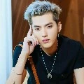 โลมา=เพื่อนพระเอก