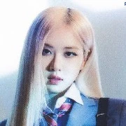 Rose / friend of Tae / married to lisa