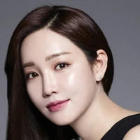 Lee Yuri