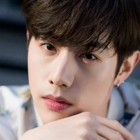 Mark Yien Tuan /assistant of Jungkook