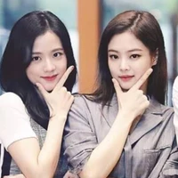 Jisoo & Jennie