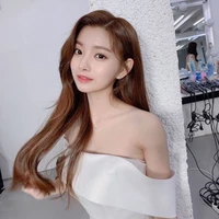 พั้น(นางเอก)