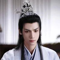 ลู่​ ถิงเยี่ย(พระเอก)​