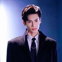 ลู่​ ถิงเยี่ย(พระเอก)​