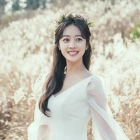 Lidya Natalia/ ratu serigala