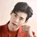 Lee Jong Suk ( Papi kandung alice)
