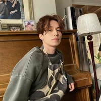 LEE DONGWOOK(PRODUSER)