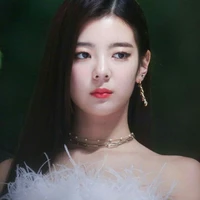 แอมมี่(เพื่อนของมีน)