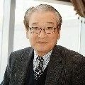 Tuan. Saka