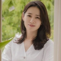 แม่ (ออเร้นท์)