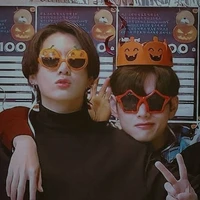 Author lol👀✌️