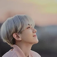 Baekhyun (Abang angkat yeji)