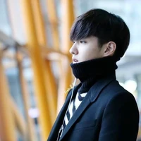 ลูคัส(คนสนิทนางเอก)