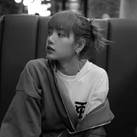 Lalisa Chellyn Xernamaputra